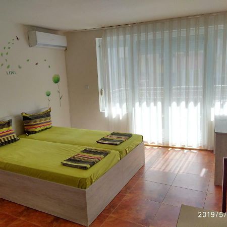 Downtown Studio Apartment Varna Exterior photo